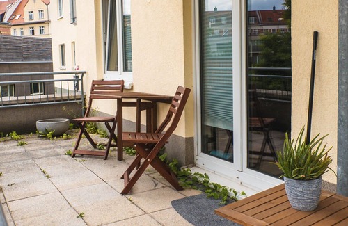 Lindenau Apartment | Ruhiges Apartment mit großem Balkon