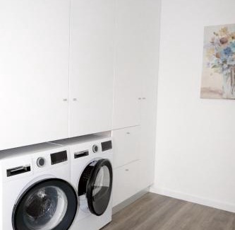 Aveiro House | Ruhiges Modernes Haus Parkplatz WLAN Whirlpool