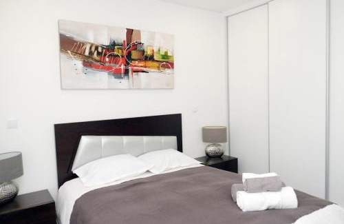 Aveiro Apartment | Ruhiges Modernes Haus Parkplatz WLAN Whirlpool