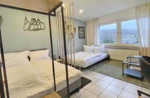 Esborn Apartment | Ruhiges Naturparadies für 4 mit Küche Schreibtisch und Boxbett