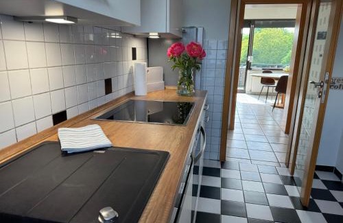 Oberhausen Apartment | Ruhrpott Residenz - 3 Zimmer Suite - 70qm mit Balkon