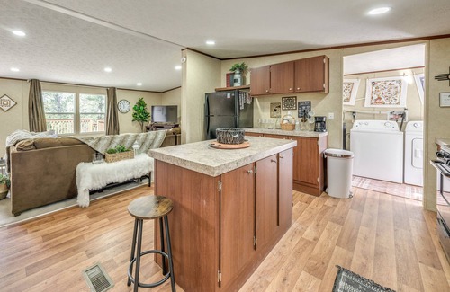 Ruidoso Cabin | Ruidoso Cabin w/Hot Tub & On-Site Hiking!