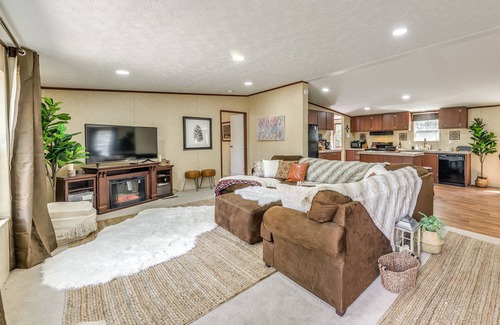 Ruidoso Cabin | Ruidoso Cabin w/Hot Tub & On-Site Hiking!