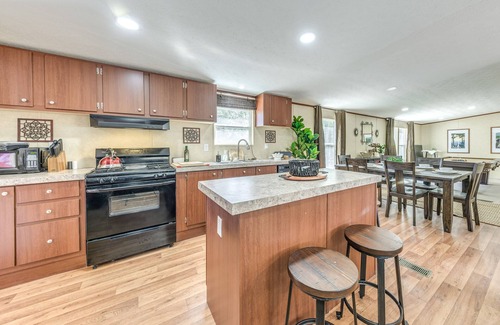 Ruidoso Cabin | Ruidoso Cabin w/Hot Tub & On-Site Hiking!