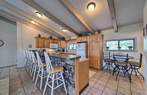 Ruidoso House | Ruidoso Home w/Private Wet Bar & Pool Table