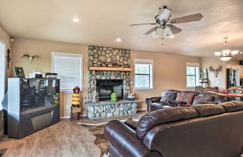 Ruidoso House | Ruidoso Home with Deck and Grill, Near Grindstone Lake