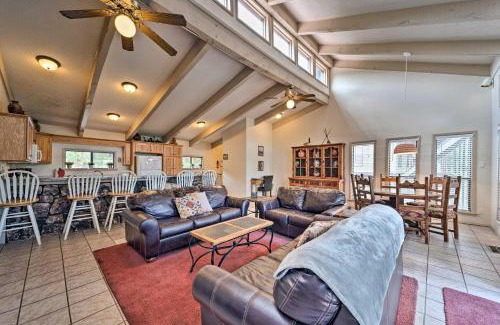 Ruidoso House | Ruidoso Home with Private Wet Bar and Pool Table