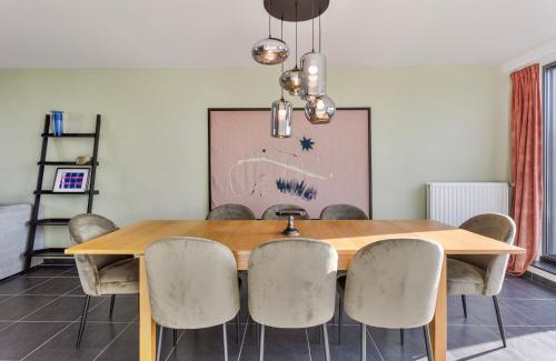 Begijnhof's Wijk Apartment | Ruim 3 slaapkamer appartement met parking nabij NATO