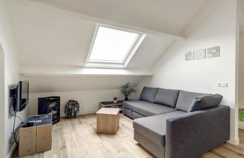 Municipality of Culemborg Villa | Ruime boerderij met haard, pooltafel en veranda