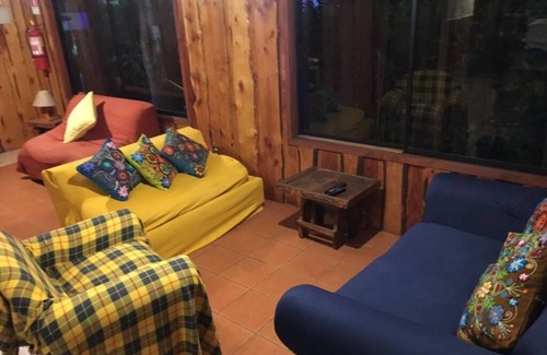 Pucon Hotel | Ruka Pucón Hostel- family with private bathroom
