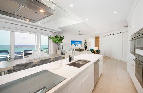 Rum Point Condo | Rum Point Resort #504 3BR Penthouse