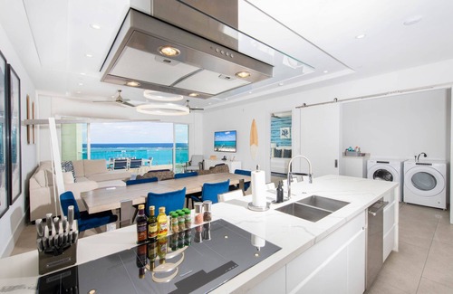 Rum Point Condo | Rum Point Resort #406 3BR Premium