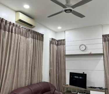 Masjid Tanah House | Rumah Armand Masjid Tanah Ria 3 , 4BR Fully Aircond Masjid Tanah Melaka