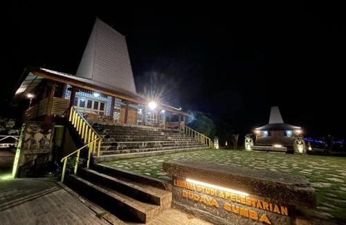 Tambolaka Hotel | Rumah Budaya Sumba