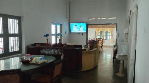 Madiun House | rumah dinas bapak homestay