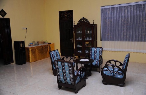Kalipuro House | Rumah Eyang Guest House