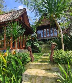 Tua Villa | RUMAH KAYU MATARAJA VILLA - TABANAN