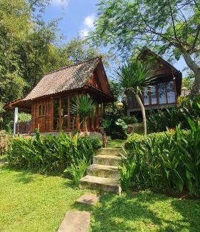 Tua Villa | RUMAH KAYU MATARAJA VILLA - TABANAN
