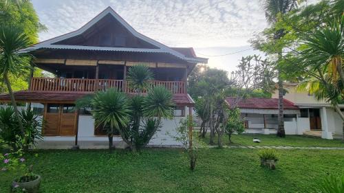 Sumbawa Barat House | Rumah Mana Beach House