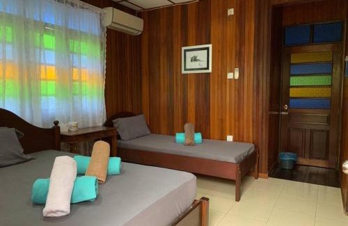 Kampung Ru Muda Ski Chalet | Rumah Melati@Zaki’s Residence, Marang, Terengganu