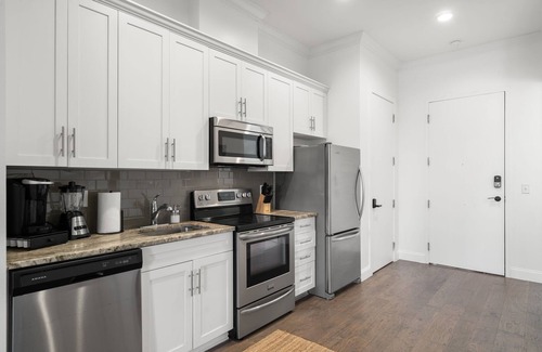 Historic Ybor Apartment | Rumba Roost | Stunning Ybor Studio w/Balcony