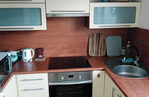 Rumia Apartment | Rumia - Apartment - Sleeps 8 - Parking - Seaside