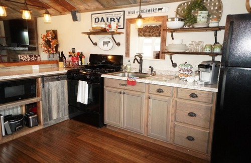Harper Cabin | Run Away Ranch | Quiet and Peaceful Cabin