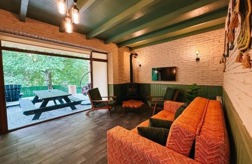 Ismailli Hotel | Runaway House - Talistan