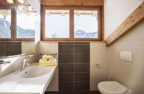 Mareo Apartment | Runcac Apt Gomina