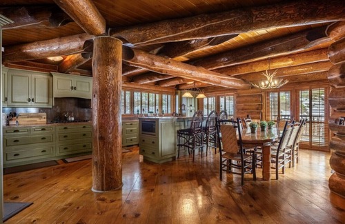 East Kootenay Apartment | Rundlestone Ridge | 13-Person Hot Tub | Ski-In/Out