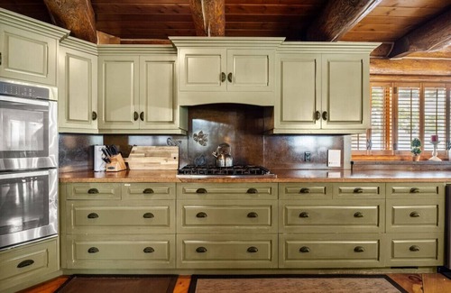 East Kootenay Apartment | Rundlestone Ridge | 13-Person Hot Tub | Ski-In/Out