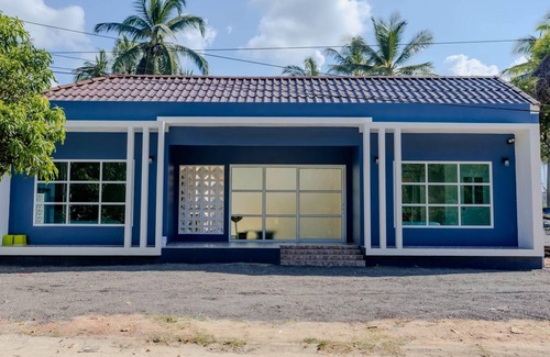 Khanom Villa | Rungmod 99 Villa