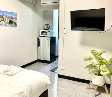 Wua Lai Apartment | Rungrat Apartment