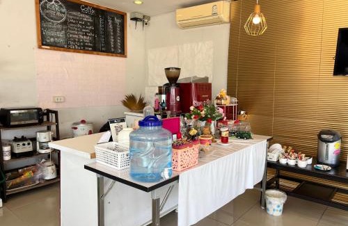 Ban Phai Hotel | Rungreang Hotel