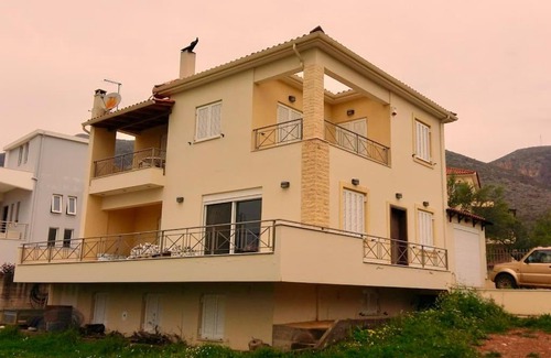 Kalamata House | Rural 3-bedroom house Kalamata