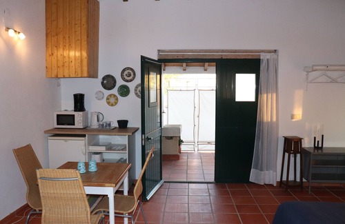 Santa Maria dos Olivais Cottage | Rural accommodation situated only 3 min from the center of Tomar