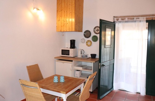 Santa Maria dos Olivais Cottage | Rural accommodation situated only 3 min from the center of Tomar