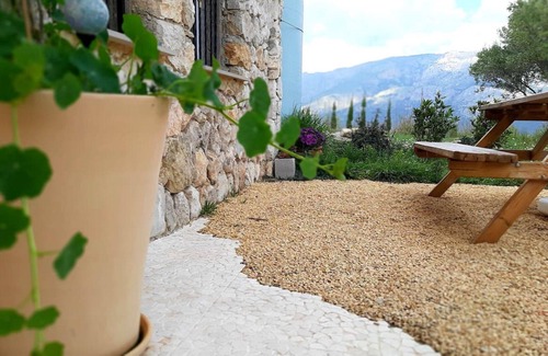 El Castell de Guadalest Apartment | Rural apartment with magnificent views