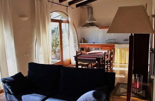 Torroella de Montgri Cottage | Rural apartment Mas D'en Bou for 4 people