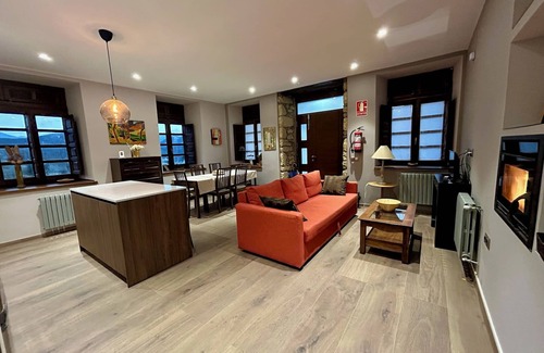 Oballo Cottage | Rural apartment at the gates of Muniellos with mountain views