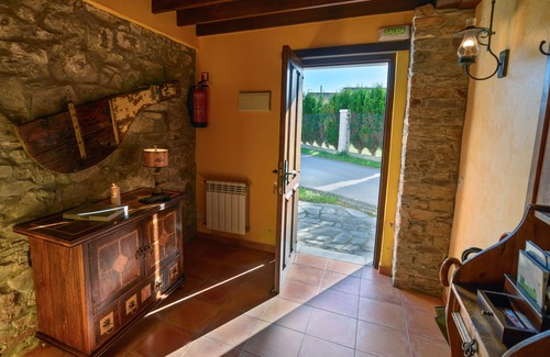 San Pedro de la Ribera Cottage | Rural apartment Casona de Llanorrozo for 6 people