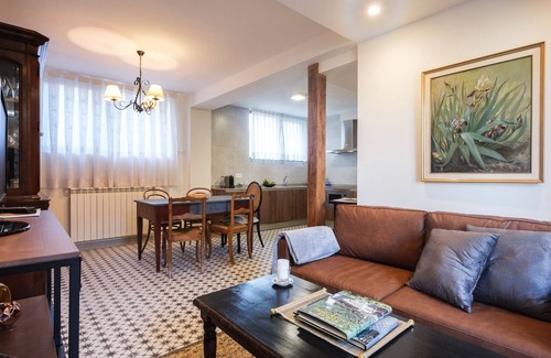 Muros de Nalon Apartment | Rural apartment in Muros de Nalón, with garden and 2km from Aguilar beach.