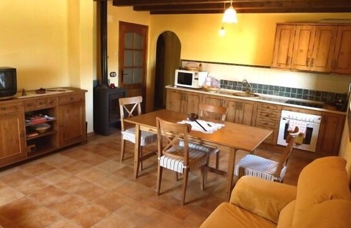 Os de Balaguer Cottage | Rural apartment L'Abadia de Cal Bessó for 4 people