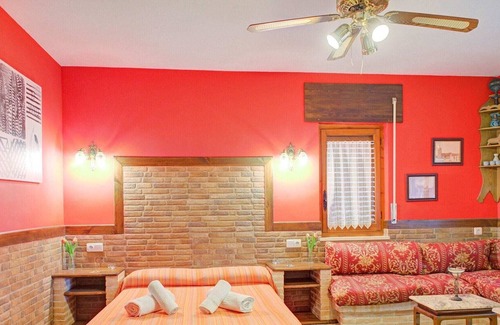 Galapagar Cottage | Rural apartment in Galapagar with bubble bath