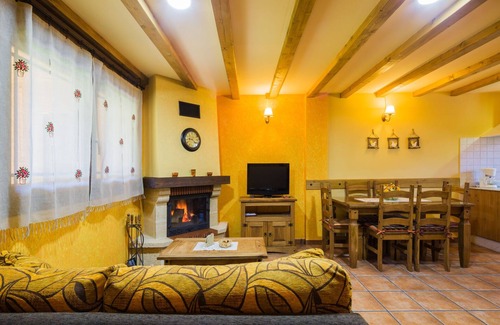 Caboalles de Abajo Cottage | Rural apartment L'Abiseu for 4 people