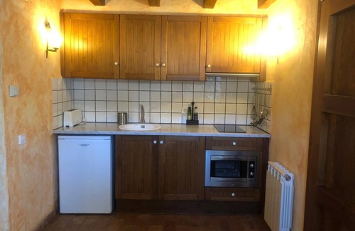 Tavertet Cottage | Rural apartment L'Alzina for 2 people