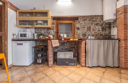 Santa Maria Cottage | Rural apartment L'Arboleu de Traspeña for 2 people