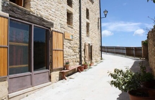 Les Piles Cottage | Rural apartment Les Cavallerisses for 4 people with jacuzzi