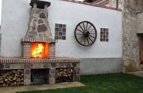 Navaluenga Cottage | Rural apartment Los Mirlos for 8 people