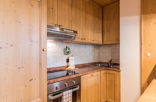 Almazzago Apartment | Rural Apartment "Maso Margherita - Cort" with Garden and Wi-Fi